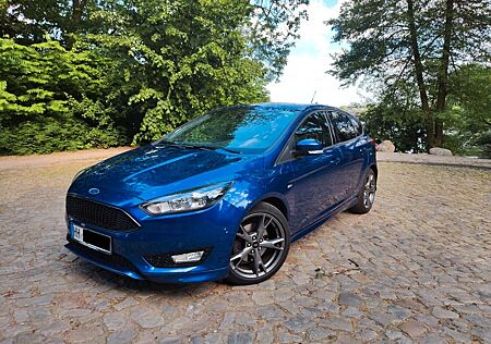 Ford Focus 1,5 EcoBoost 110kW ST-Line ST-Line Blau