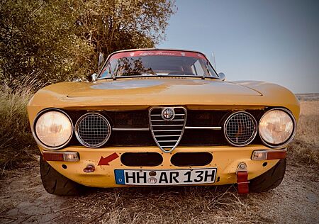 Alfa Romeo GT Junior Bertone Rennwagen Straßenzulassung 2L!