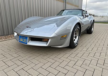 Chevrolet C3 Corvette Stingray T Top