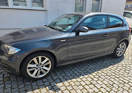 BMW 118i -