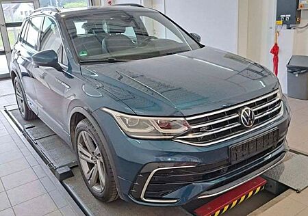 VW Tiguan Volkswagen 20 TDI 3x R-Line /Pan/Dist/Anhä/Head-p