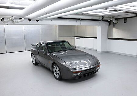Porsche 944 Turbo
