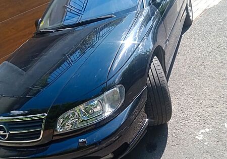 Opel Omega 2.5 DTI 24V Club Club