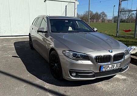 BMW 530d Touring luxury xdrive