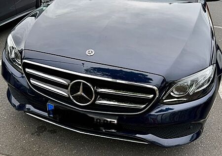 Mercedes-Benz E 220 d T Autom. Avantgarde, AHK, HUD, Leder