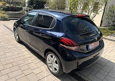 Peugeot 208 Style&Garantie,Tüv neu