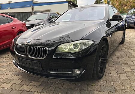 BMW 525d xDrive Lim Aut Leder Navi Xenon Pdc