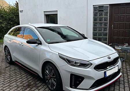 Kia Pro_ceed ProCeed GT 1.6 T-GDI DCT