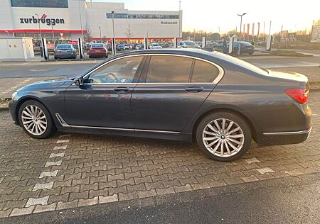 BMW 730d Ferngesteuertes Parken Massage AHK 360°