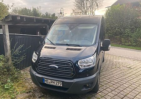 Ford Transit 9 Sitzer mit Ladefläche