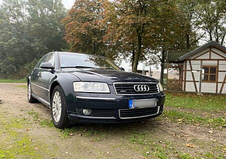 Audi A8 3.7 tiptronic quattro -