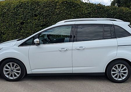 Ford Grand C-Max 1,5 EcoBoost 110kW Titanium. weiß