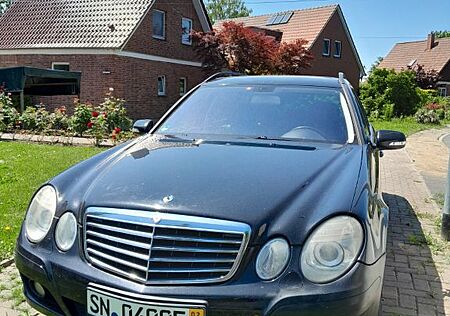Mercedes-Benz E 220 CDI T CLASSIC Classic