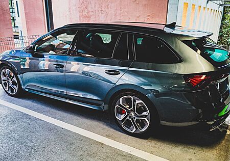 Skoda Octavia 2.0 TSI DSG RS PLUS COMBI RS PLUS
