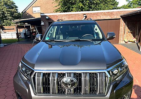 Toyota Land Cruiser 2.8 D-4D TEC-Edition Automatik ...