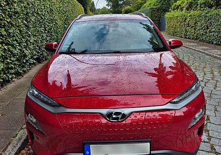 Hyundai Kona Elektro 150kW Style Schiebedach