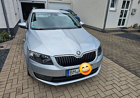 Skoda Octavia III Elegance mit Standheizung