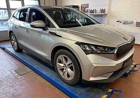 Skoda Enyaq 60 Loft AHK PDC Navi SHZ WP DAB T-Leder