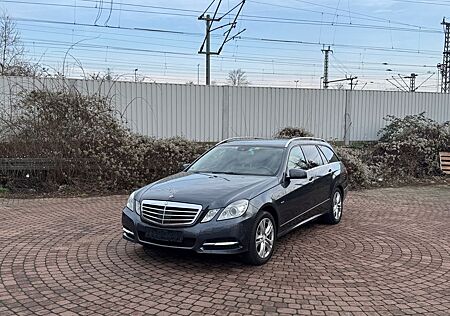 Mercedes-Benz E 200 E T-Modell CGI BlueEfficiency