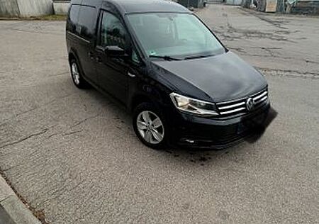 VW Caddy Volkswagen 2,0TDI 110kW BMT DSG Alltrack 5-Sitzer...