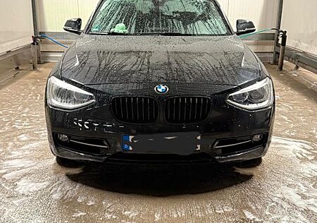 BMW 120d F20 Sport line *VB*