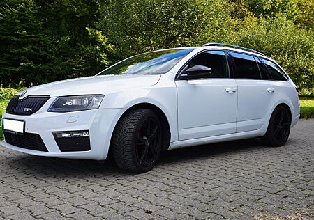 Skoda Octavia 2.0 TSI DSG RS 230 Combi RS