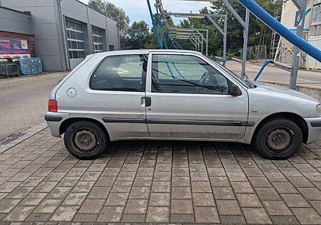 Peugeot 106