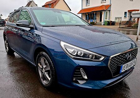 Hyundai i30 Intro