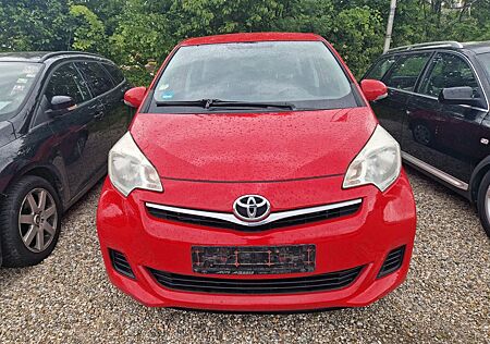 Toyota Verso-S Life