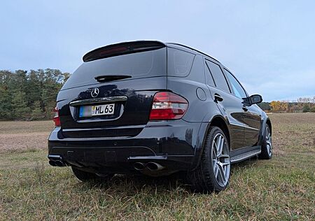 Mercedes-Benz ML 63 AMG 4MATIC AMG
