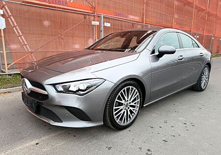 Mercedes-Benz CLA 180 *1.Besitz*Scheckheft*Leder*R-Kamera*Xenon