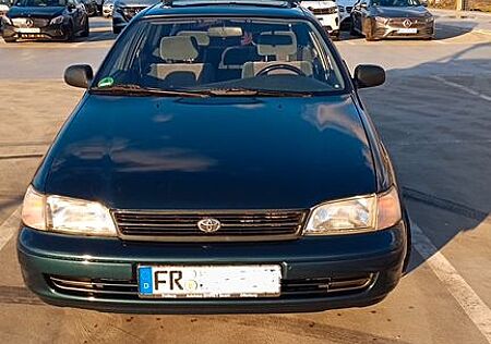 Toyota Carina 1.6 -