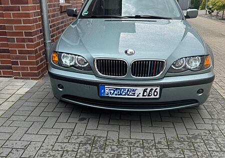 BMW 318i -