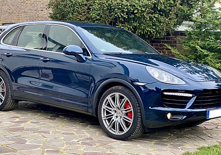 Porsche Cayenne Turbo ACC Keyless Glasdach Garantie