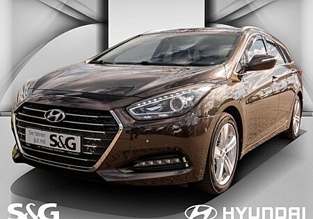 Hyundai i40 Kombi+LICHTPAKET+SHZ+NAVI+BI-XENON+EL.HECKKL