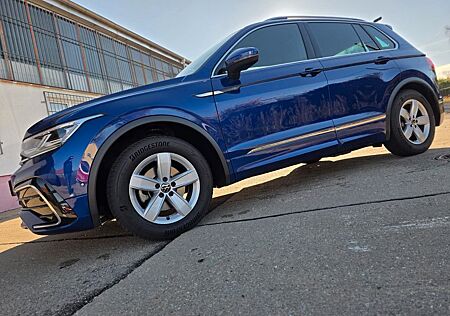 VW Tiguan Volkswagen 1.5 TSI OPF DSG R-Line R-Line