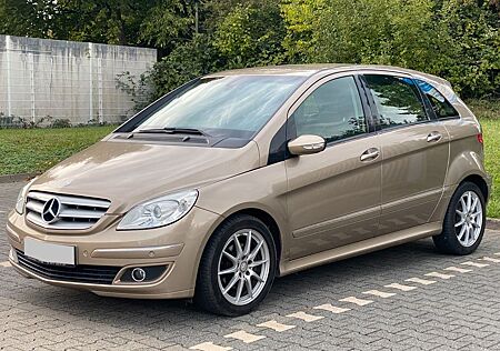 Mercedes-Benz B 180 CDI Automatik TÜV 09.2027