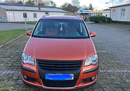 VW Touran Volkswagen 2.0 TDI 103kW DPF -