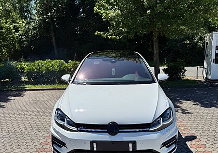 VW Golf Volkswagen Top gepflegter 7.5 R-Line mit 1.5 TSI DSG