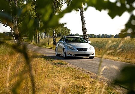 Lexus IS 250 Schalter - Tempomat, V6, 12-fach bereift
