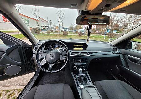 Mercedes-Benz C 220 CDI T -