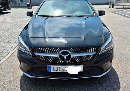 Mercedes-Benz CLA 220 Shooting Brake CLA 220 d DCT Shoot. ...
