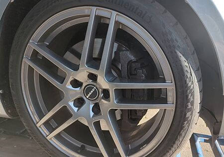 Audi TT Roadster 3.2 S tronic quattro -