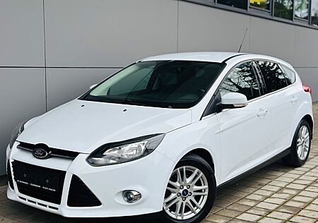Ford Focus 1.6 TDCi Lim. Titanium Klimaaut./Temp./1.H