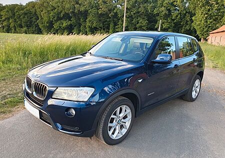 BMW X3 TOP gepflegt Leder PANO AHK NEU Wartung & TÜV