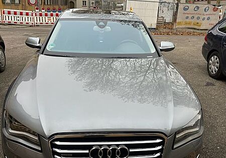 Audi A8 4.2 TDI tiptronic quattro -