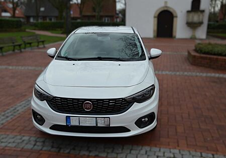 Fiat Tipo 1.4 T-Jet LOUNGE LOUNGE
