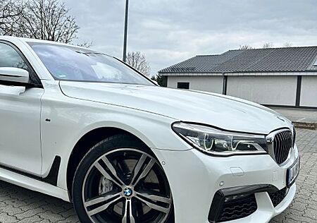 BMW 750d xDrive -Soft-close \Laser/Standheizung/Hud