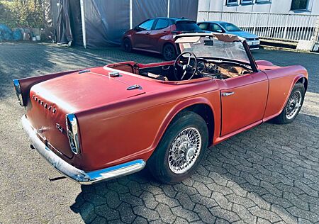 Triumph TR4