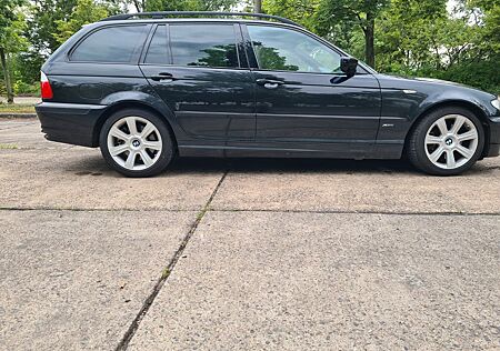 BMW 330xi touring -
